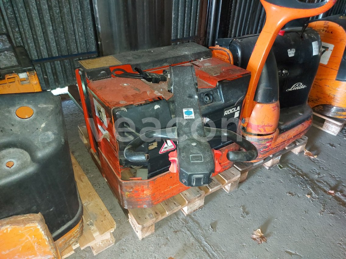 Online auction:   ROCLA PEW 12 D (8)