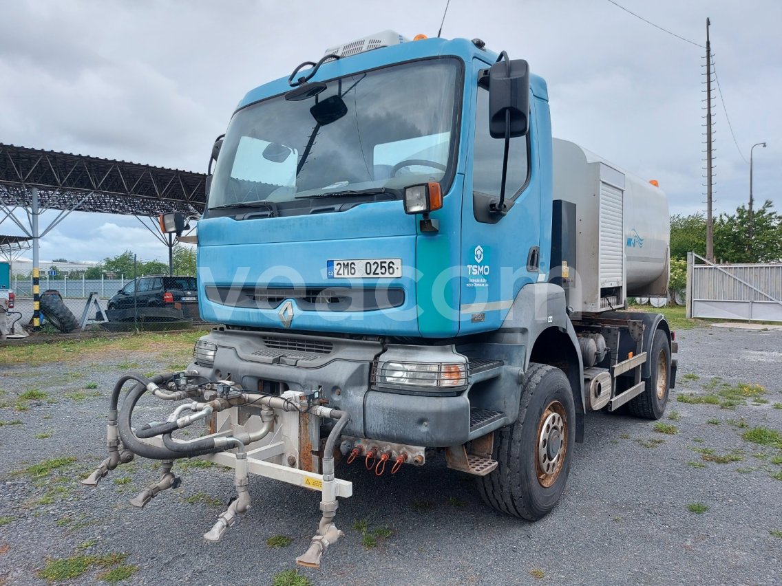 Online auction: RENAULT  KERAX 320.19 PR 4x4 + 3x nástavba KOBIT