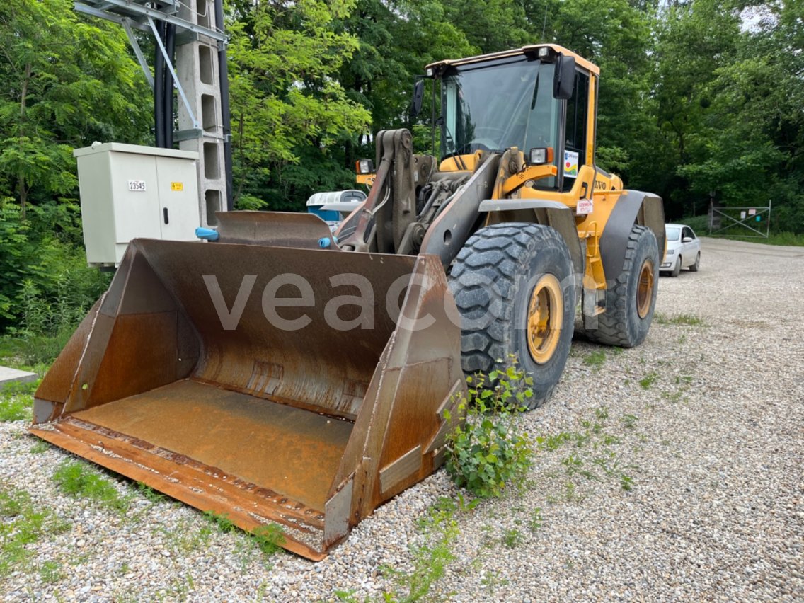 Online aukce: VOLVO  L 120 F