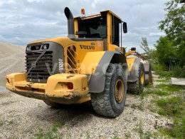 Online auction: VOLVO  L 120 F