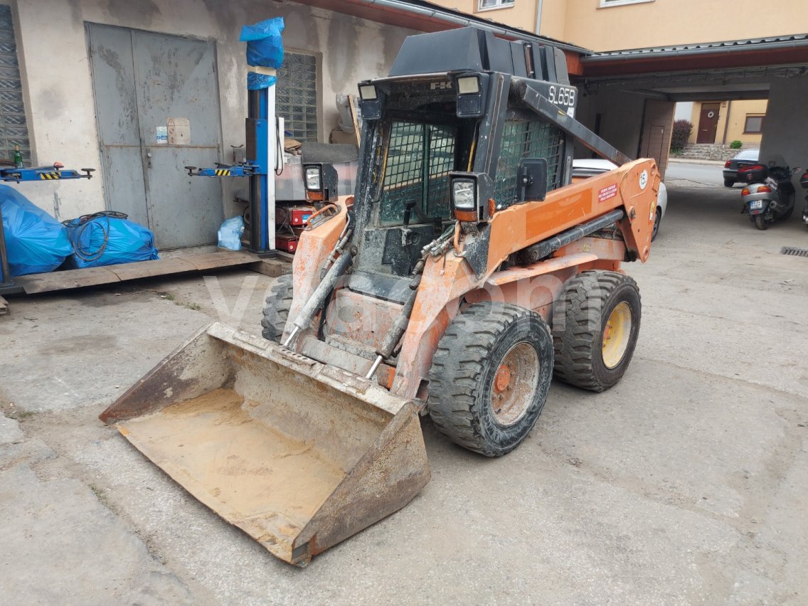 Online árverés: FIAT  Kobelco SL65B