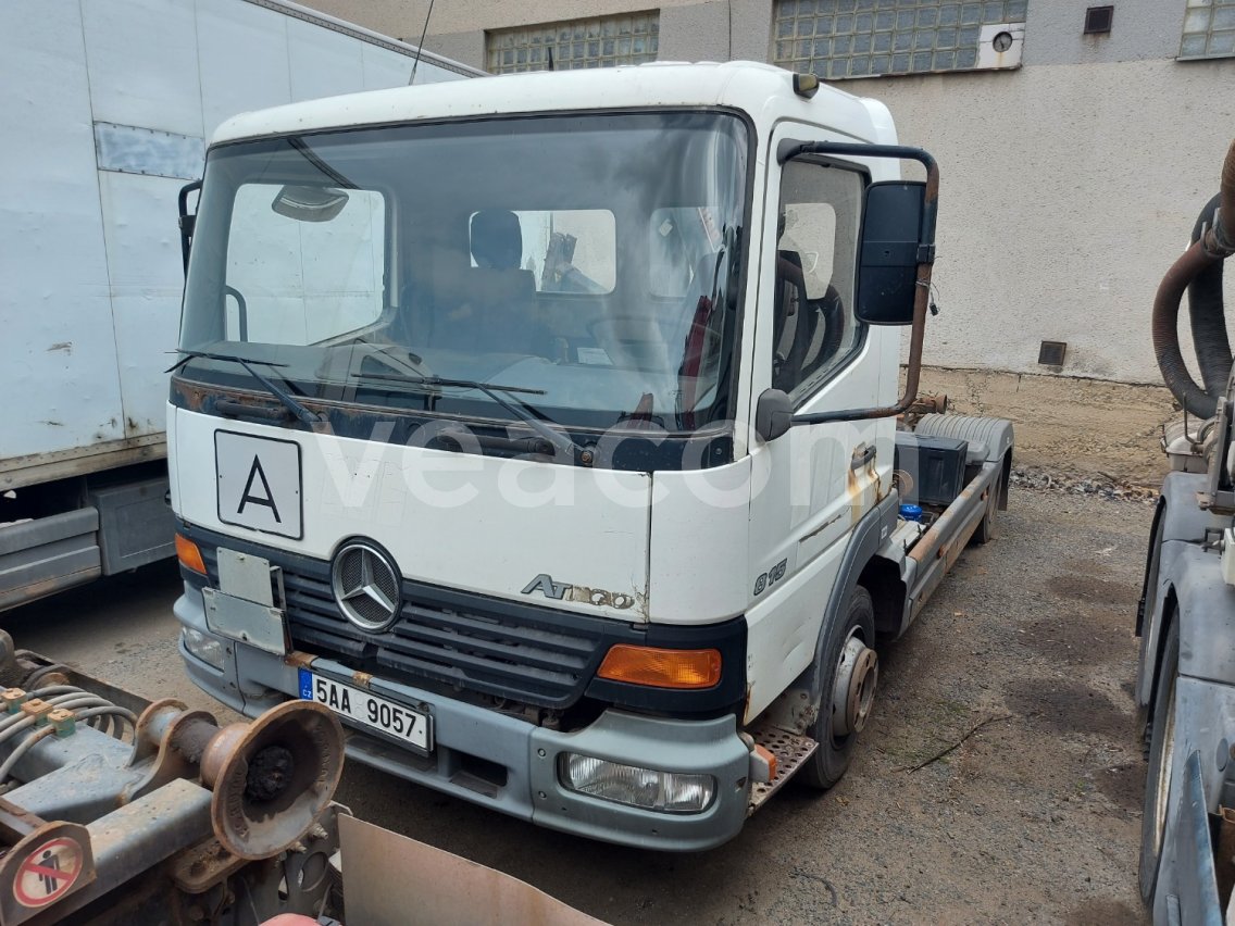 Online auction: MB  ATEGO 815 L 8T