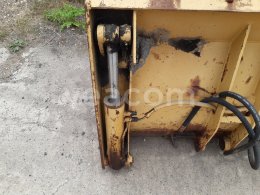 Online aukce: CATERPILLAR  428 B klapačka 240 cm