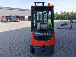 Online aukce: TOYOTA  02 - 8FGF15