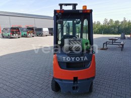 Online aukce: TOYOTA  02 - 8FGF15