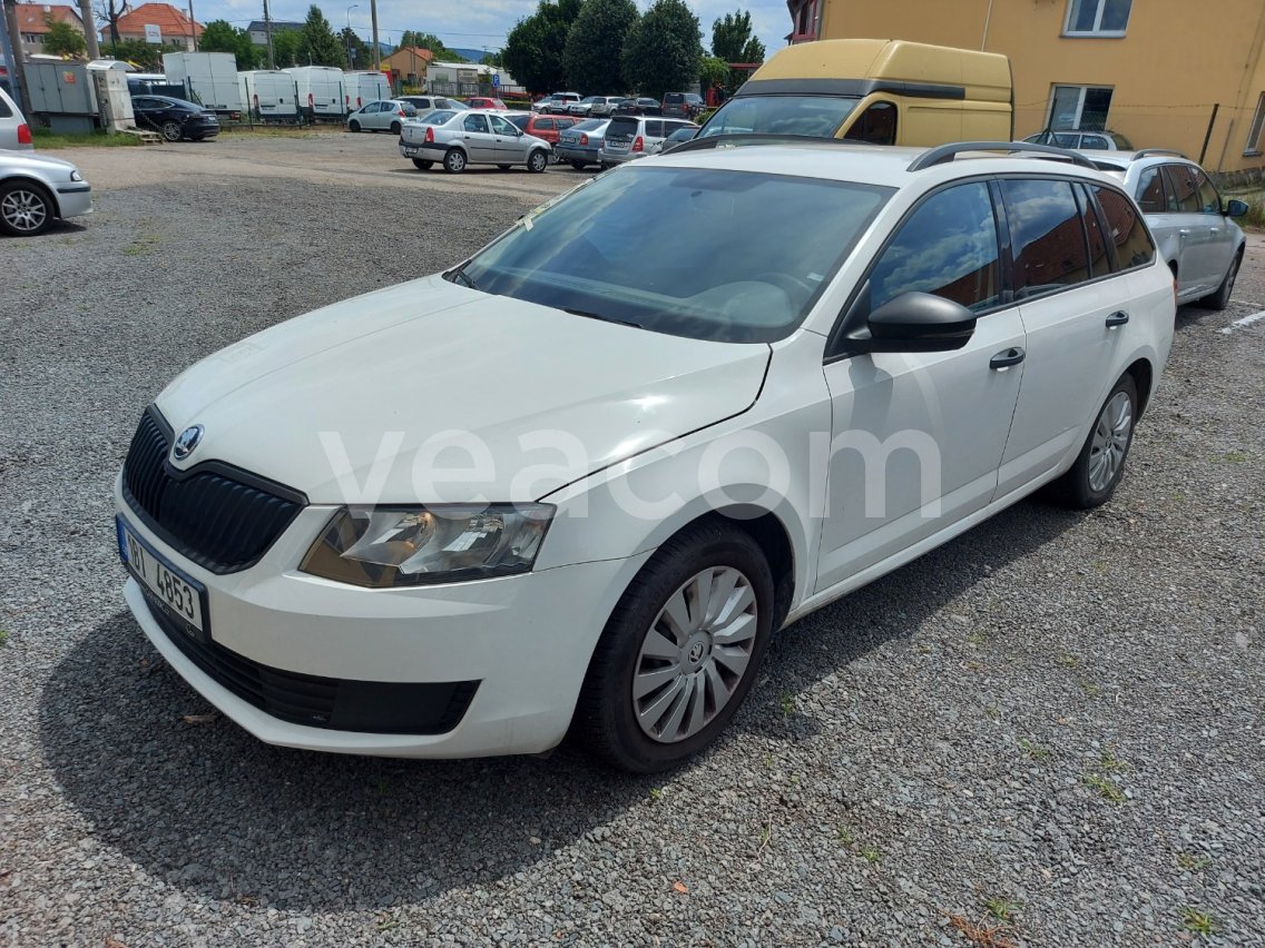 Online árverés: ŠKODA  OCTAVIA