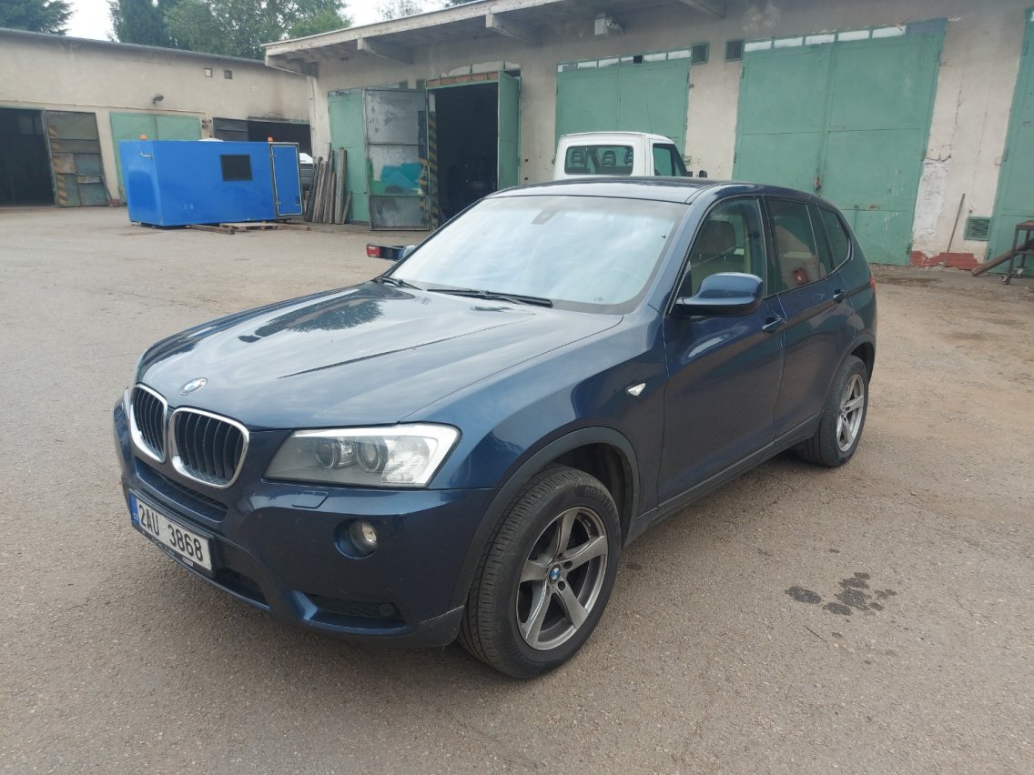 Online aukce: BMW X3 