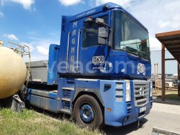 Online-Versteigerung: RENAULT  MAGNUM 480.19 T 4x2 + SCHMITZ SPR