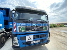 Online auction: VOLVO  FM9 42R 300