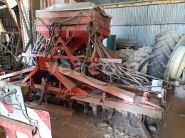 Online auction:   KUHN HR 4503