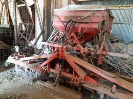 Online auction:   KUHN HR 4503