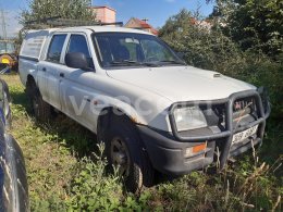 Online auction: MITSUBISHI  L 200