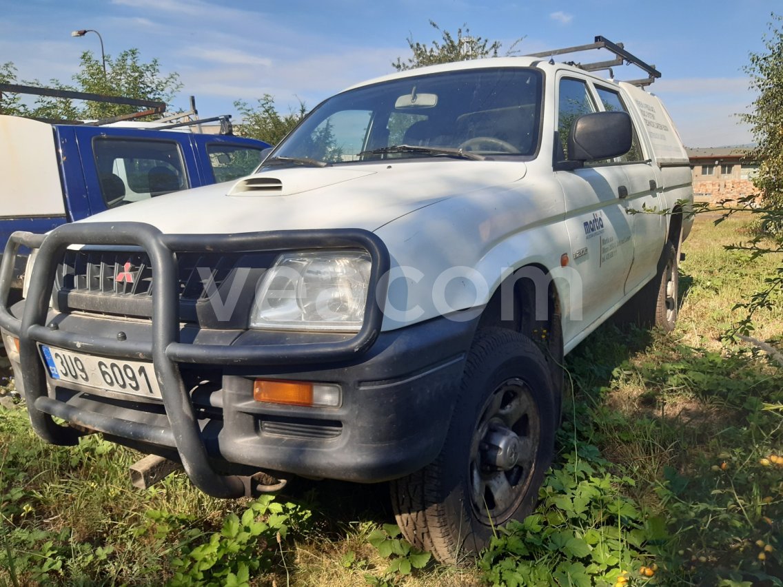 Online aukce: MITSUBISHI  L 200