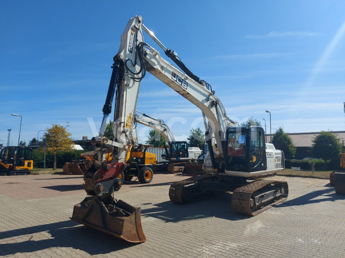 Online auction: JCB  JS240