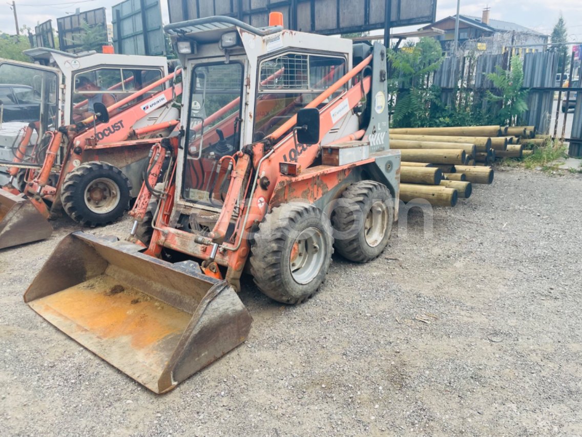 Online auction: LOCUST  752