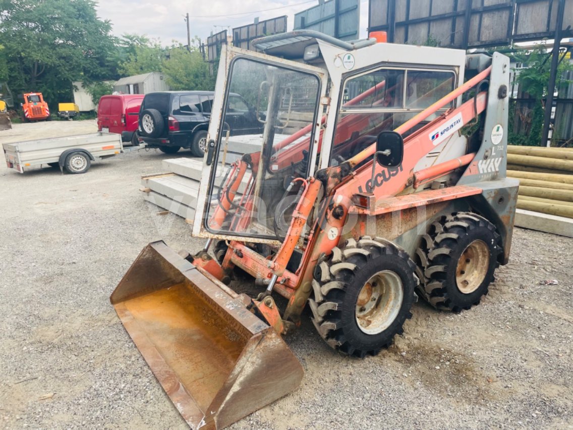 Online auction: LOCUST  752