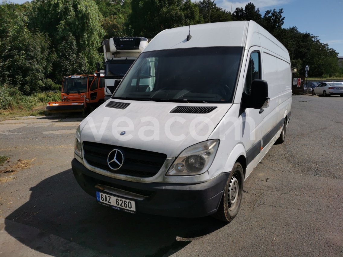 Online auction: MERCEDES-BENZ  SPRINTER 311 CDI