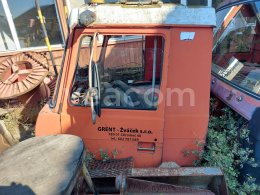 Online aukce:   3x kabina T815