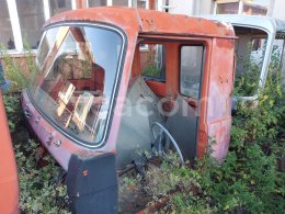 Online aukce:   3x kabina T815
