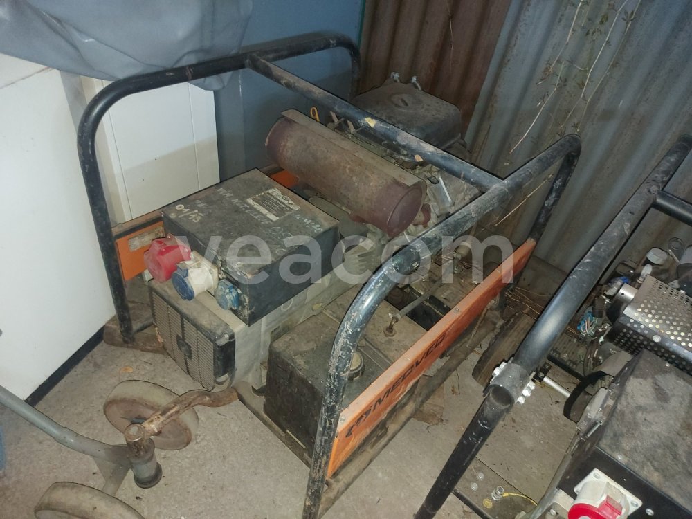 Online aukce:  MEDVED GRIZZLI 24040V