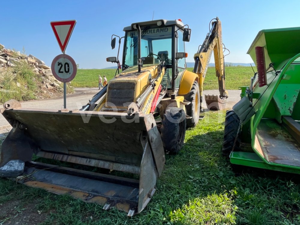 Online aukce: NEW HOLLAND  B 110