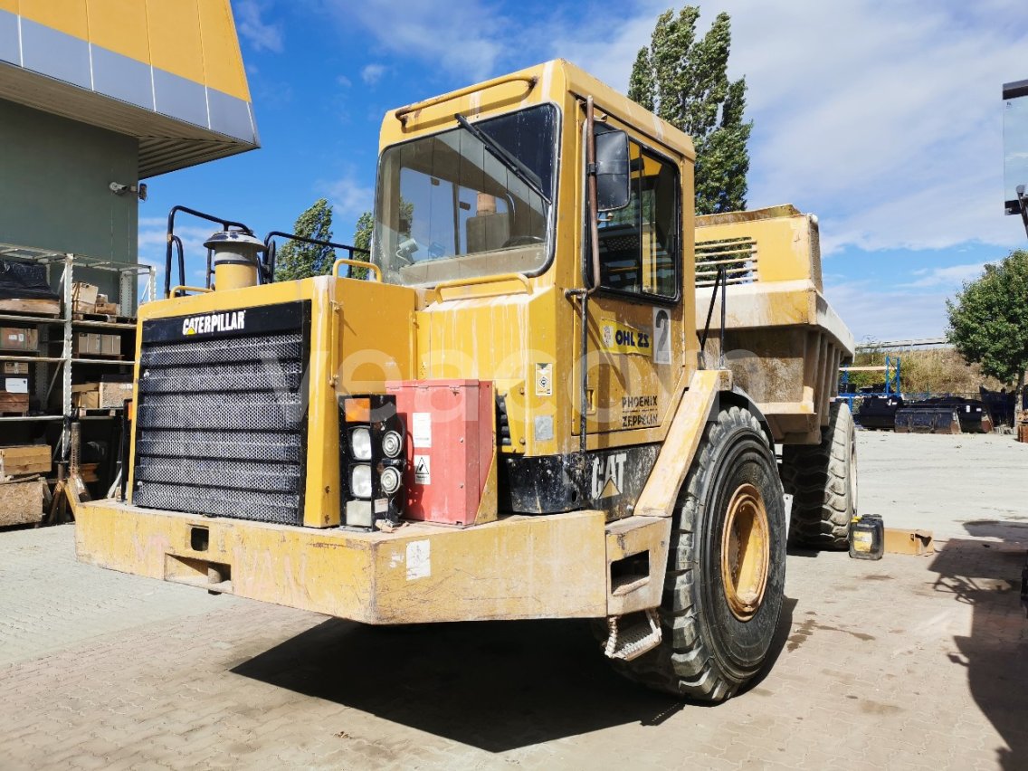 Online auction: CATERPILLAR  D25D