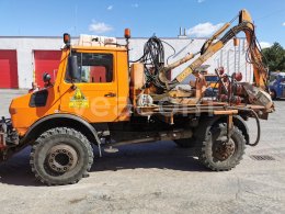 Online-Versteigerung: MB  UNIMOG U 650 + 5  ks příslušenství