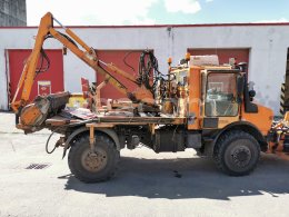 Online árverés: MB  UNIMOG U 650 + 5  ks příslušenství