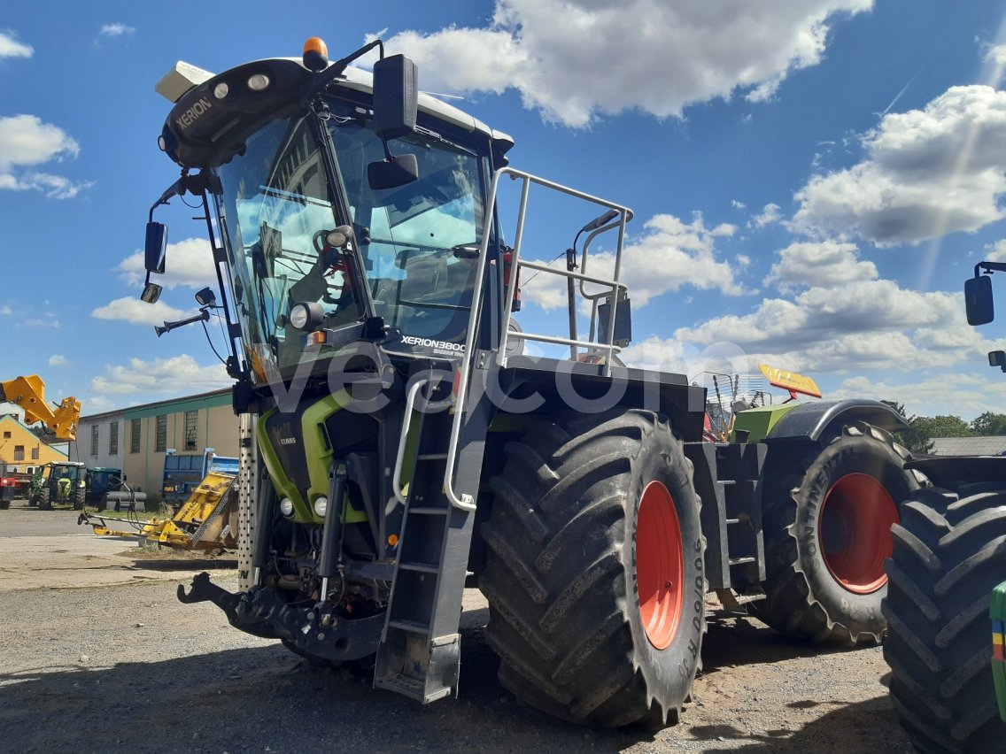 Online aukce: CLAAS  XERION 781