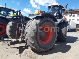 Online aukce: CLAAS  XERION 781