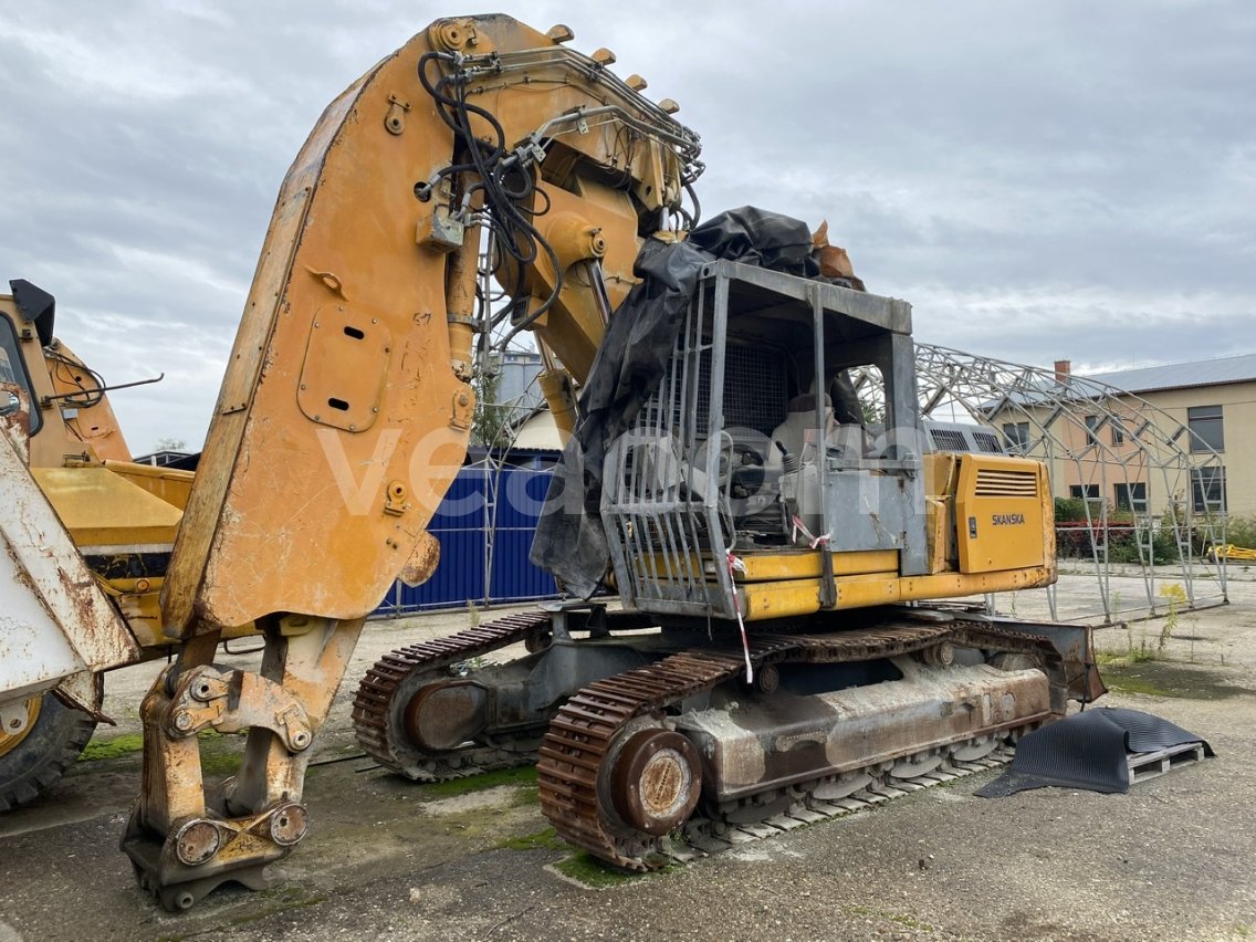 Online árverés: LIEBHERR  R 934B