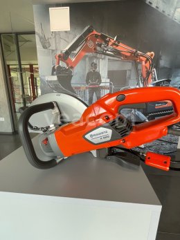 Online aukce:   HUSQVARNA K4000