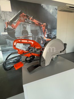 Online árverés:   HUSQVARNA K4000