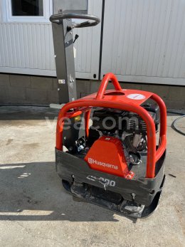 Online auction:   HUSQVARNA LG300