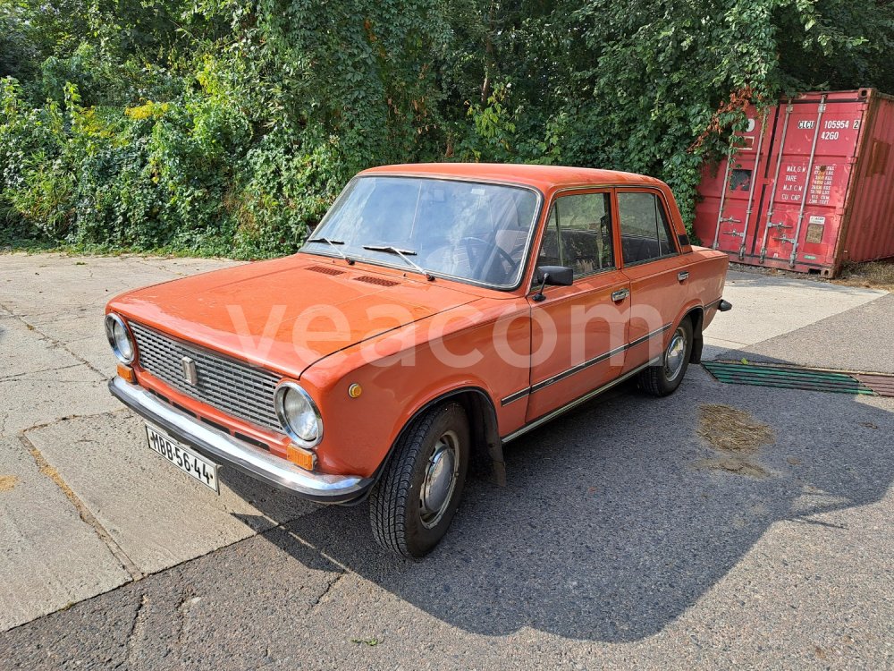 Online aukce:  VAZ 21011