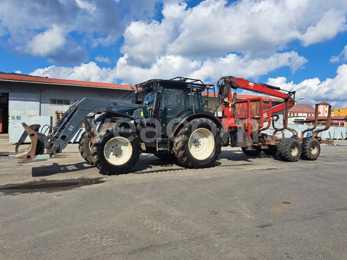 Online auction:   VALTRA N103 4x4 s nakladačem a vývážečkou + HNJ