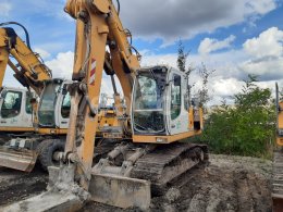 Online auction: LIEBHERR  A 900 C Litronic