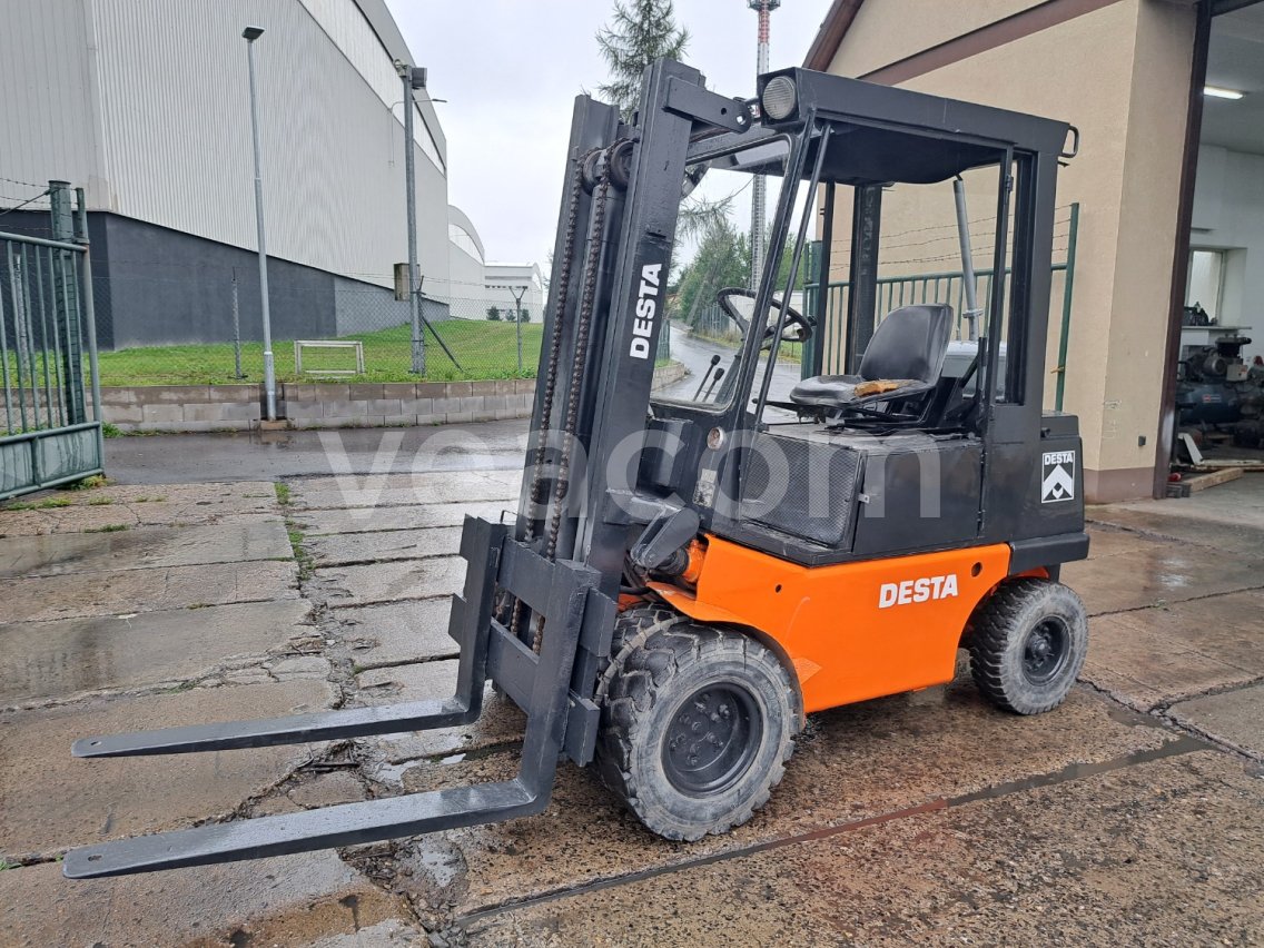 Online auction:   DESTA DVHM 3522LX