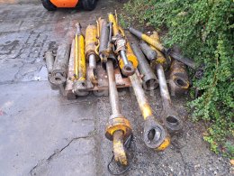 Online auction:   Hydraulické písty (soubor dvou palet)