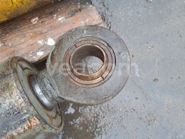Online árverés:   Hydraulické písty (soubor dvou palet)