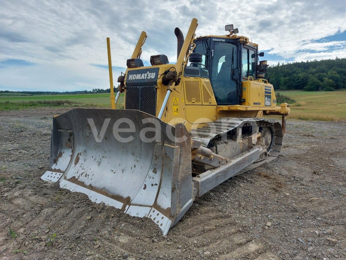 Online auction: KOMATSU  D65EX-18