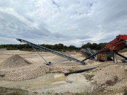 Online aukce: FINLAY  310 a Powerscreen chieftain