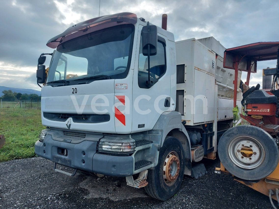 Online-Versteigerung: RENAULT  KERAX 320 - sací bagr