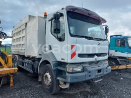 Online árverés: RENAULT  KERAX 320 - sací bagr