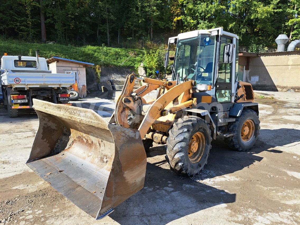 Online-Versteigerung: LIEBHERR  L 507