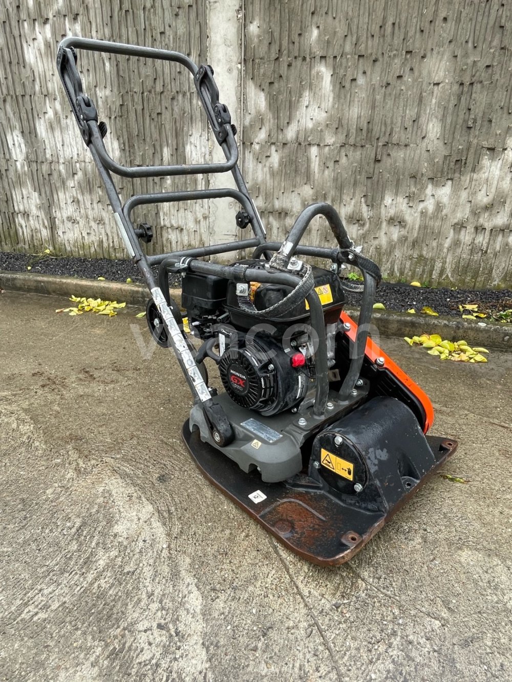 Online auction:  HUSQVARNA LF130