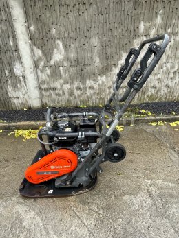 Online auction:   HUSQVARNA LF130