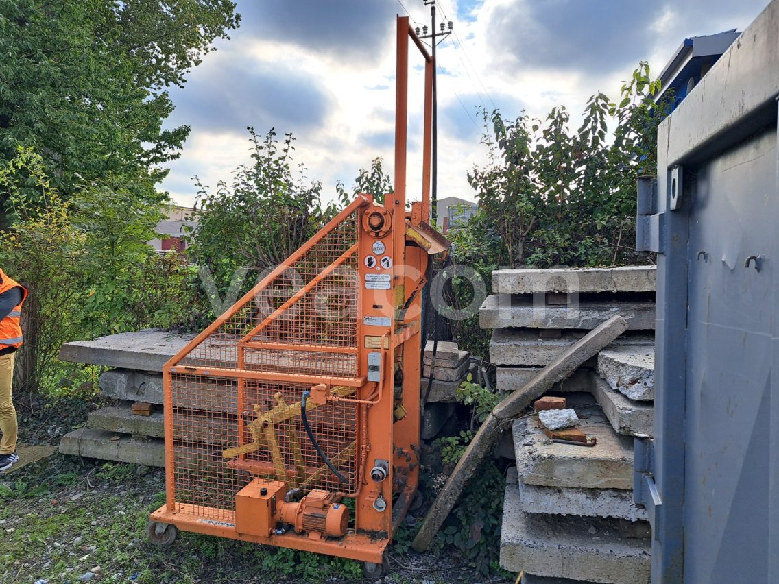 Online auction:   TERBERG TS-SM-1850