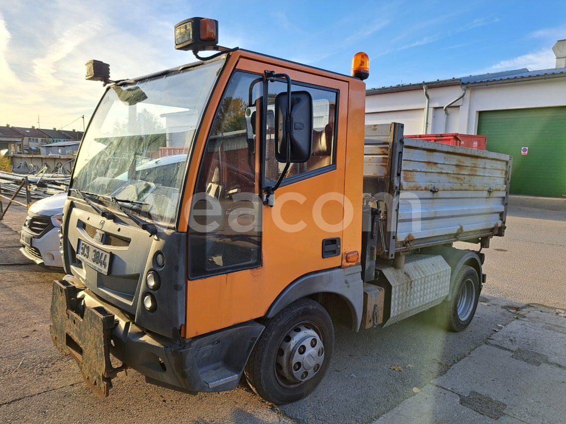 Online aukce:   BUCHER BU ARIELLI BU 100 CNG