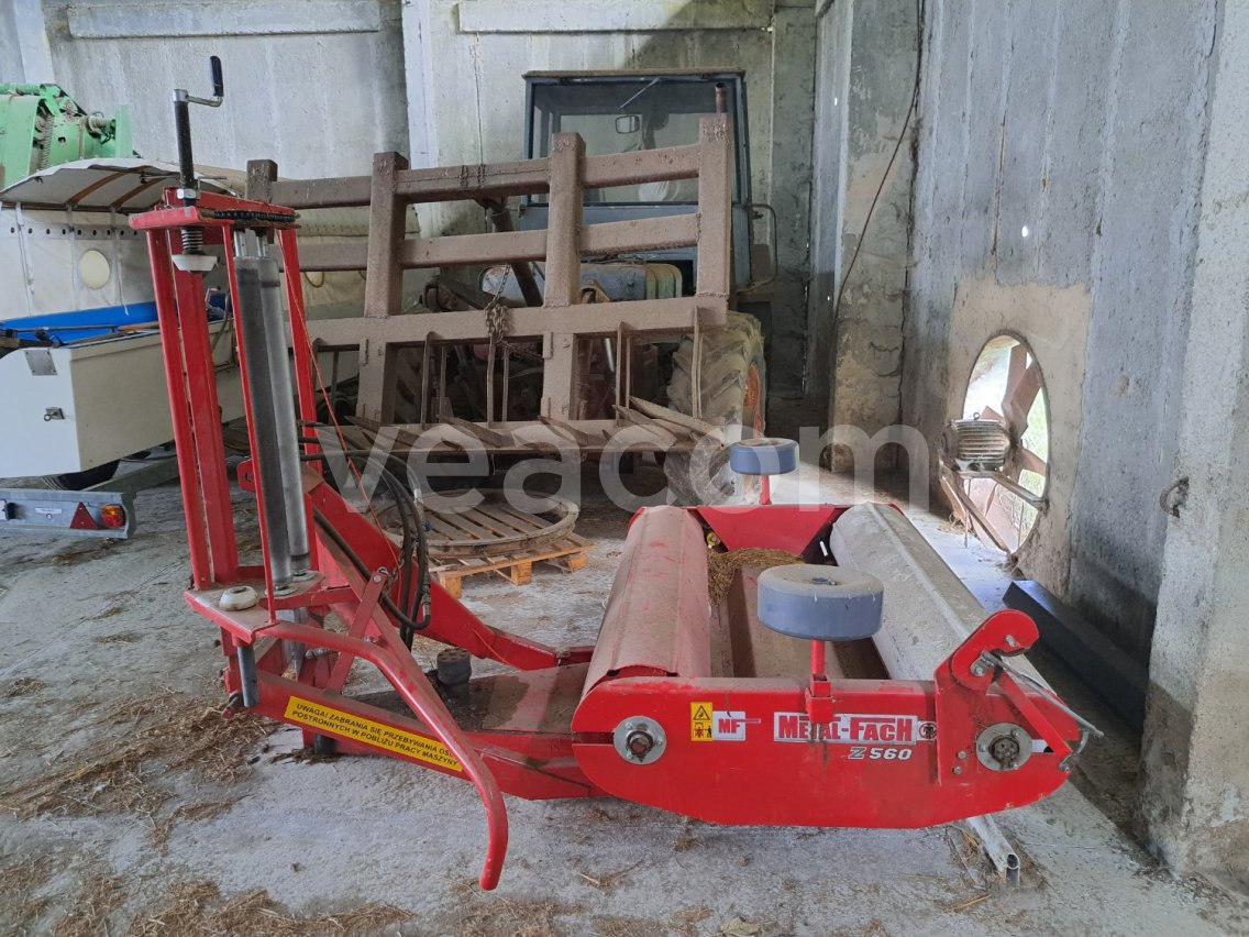 Online aukce:   METAL-TACH Z560